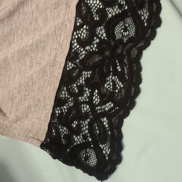 Torrid 2x Disney Little Mermaid Lace Trim Tee - Picture 4 of 4